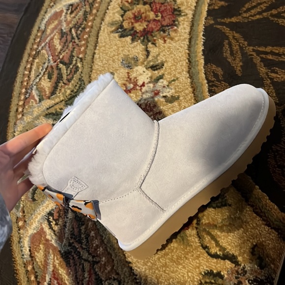 mini bailey bow Uggs : NEW - Picture 10 of 12